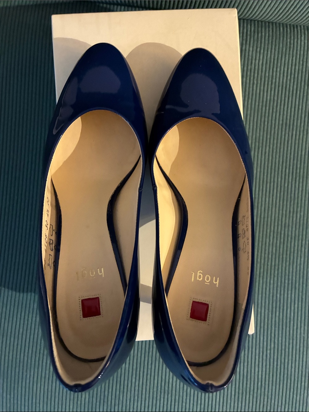 Hogl navy patent pumps